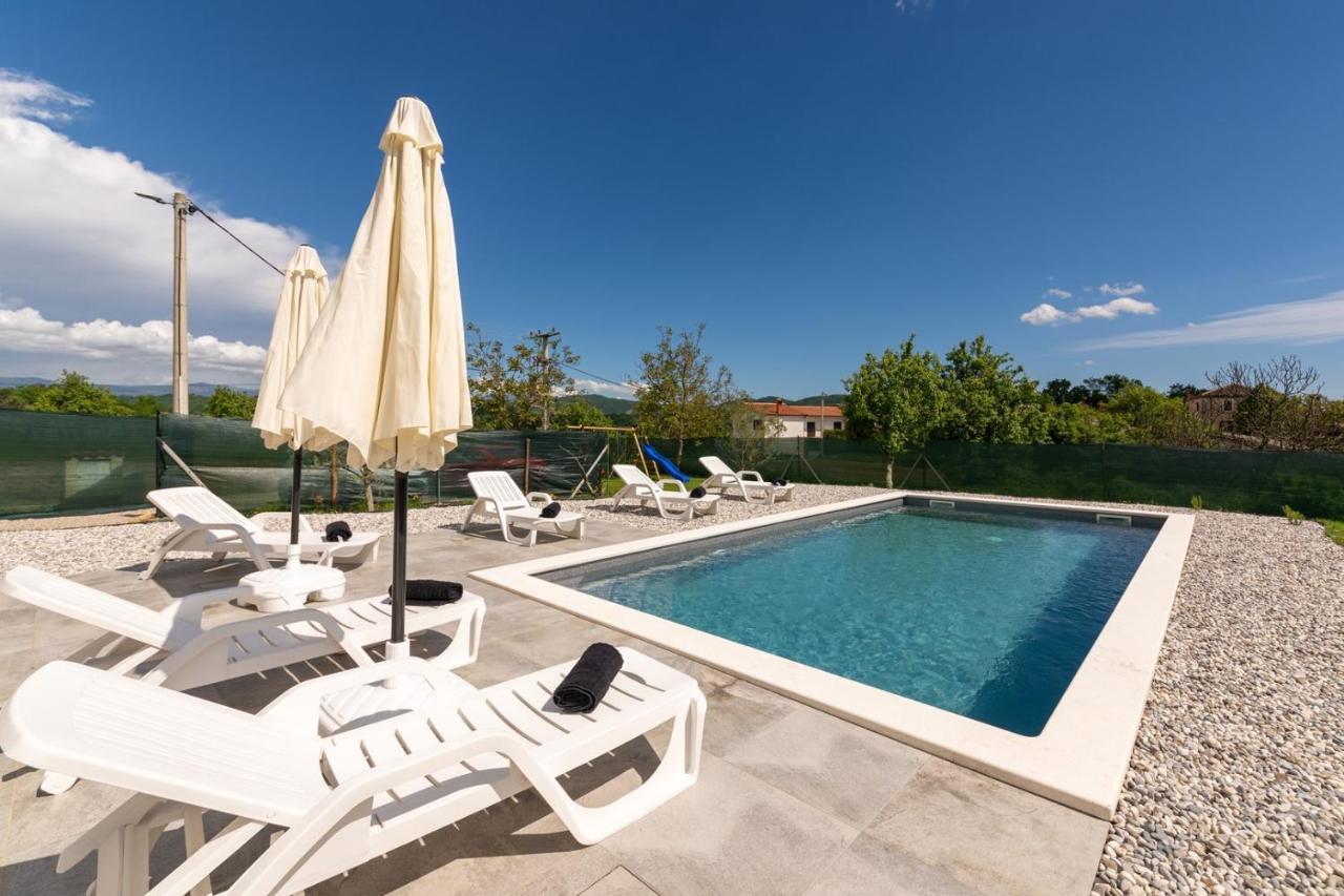 Villa Butoniga Nature Buzet Extérieur photo